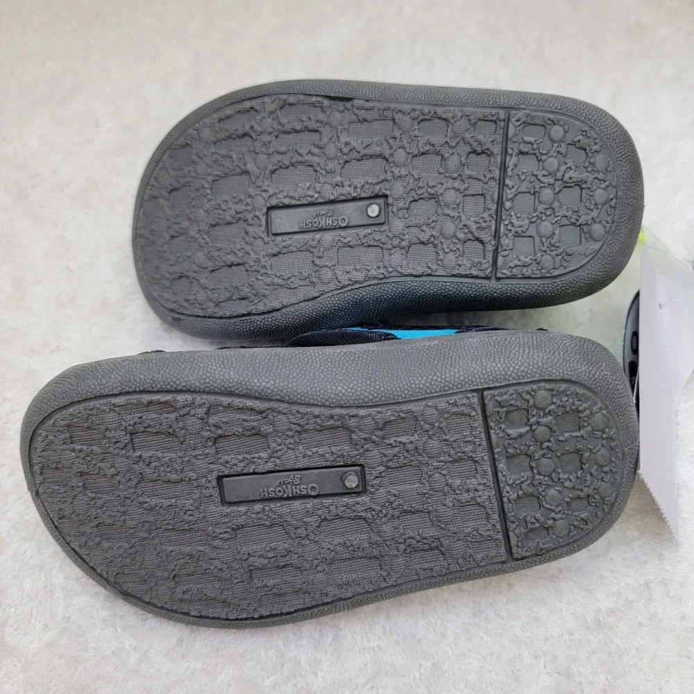 OshKosh Bgosh Toddler Boy's Blue Shark Athletic Water Sandals - Size‎ 4